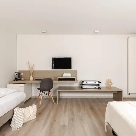 מלון Saint Sauveur By Wp 4*