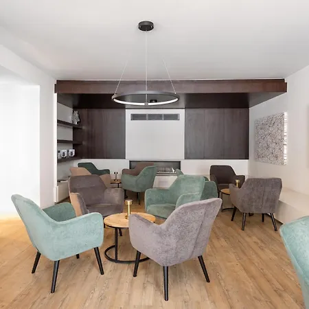 Saint Sauveur By Wp בלנקנברג