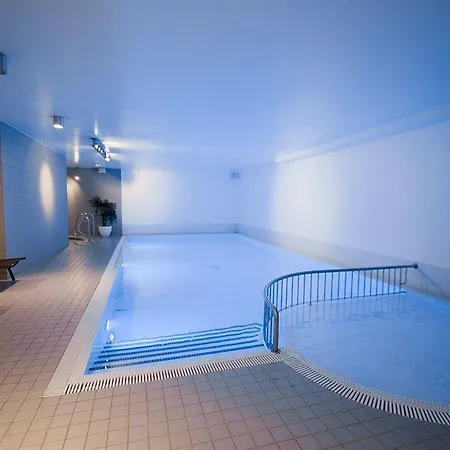 מלון Saint Sauveur By Wp 4*