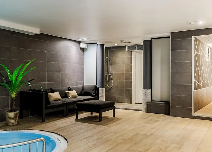 Saint Sauveur By Wp Hotel 4*